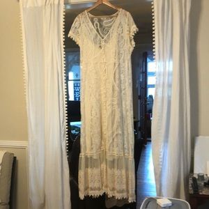 Torrid Size 2 off white long lace dress
